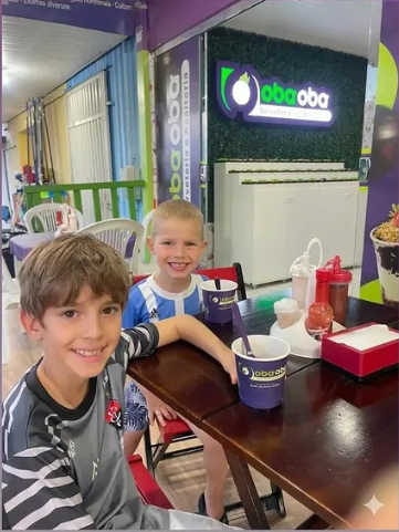 Açaí em boa companhia — foto enviada pela Oba Oba